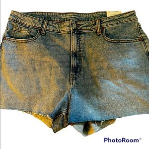 New With Tags Plus Old Navy O.G. Denim Shorts